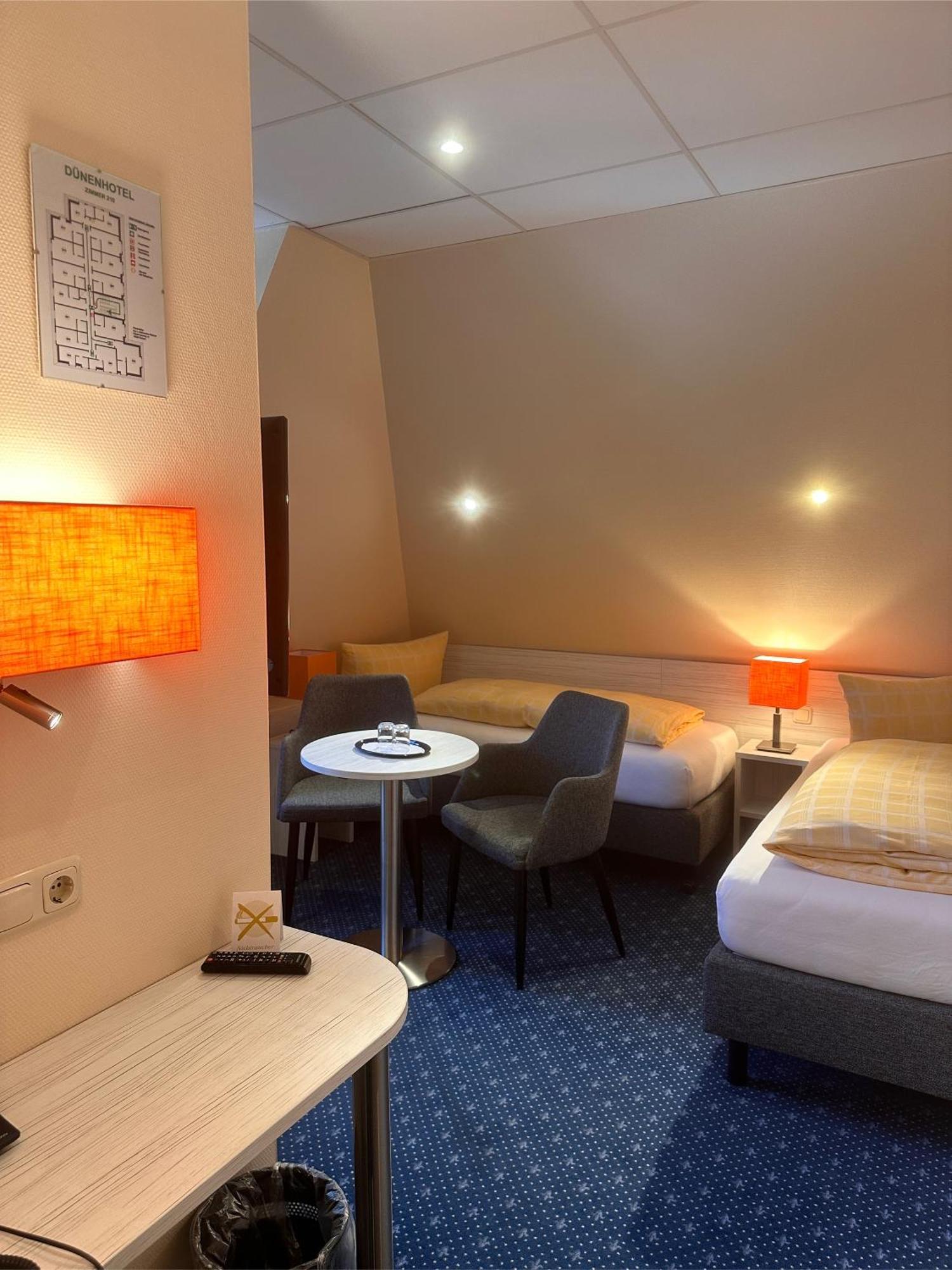 Duenenhotel Am Meer รอสต็อค ภายนอก รูปภาพ