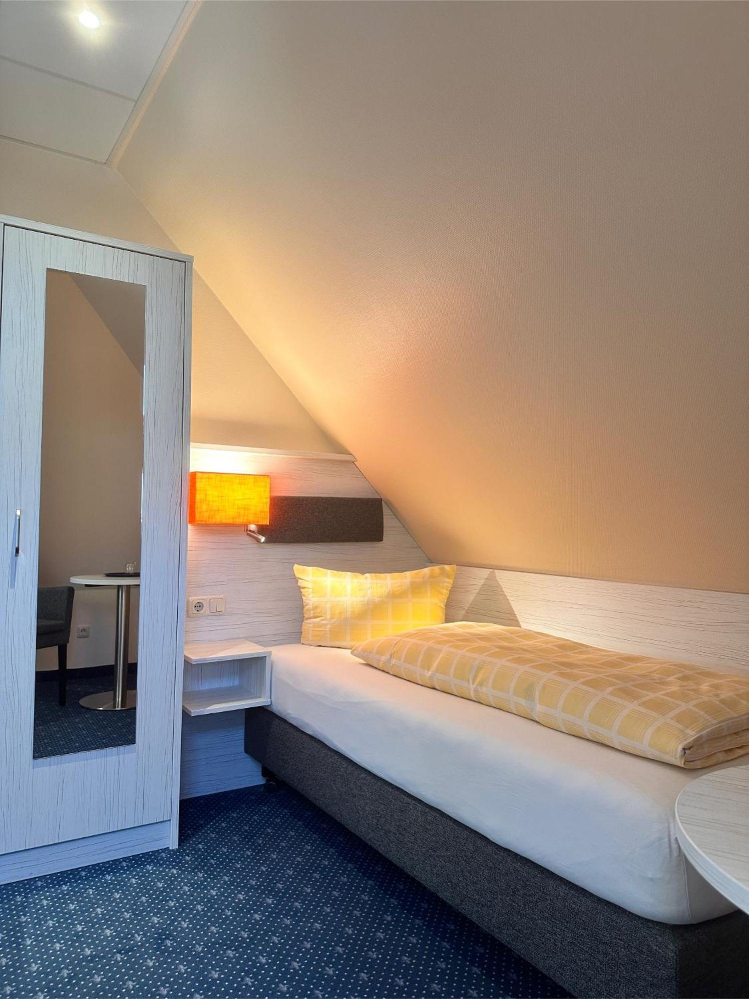 Duenenhotel Am Meer รอสต็อค ภายนอก รูปภาพ