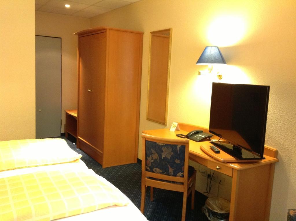 Duenenhotel Am Meer รอสต็อค ห้อง รูปภาพ