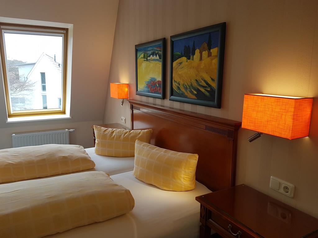 Duenenhotel Am Meer รอสต็อค ภายนอก รูปภาพ
