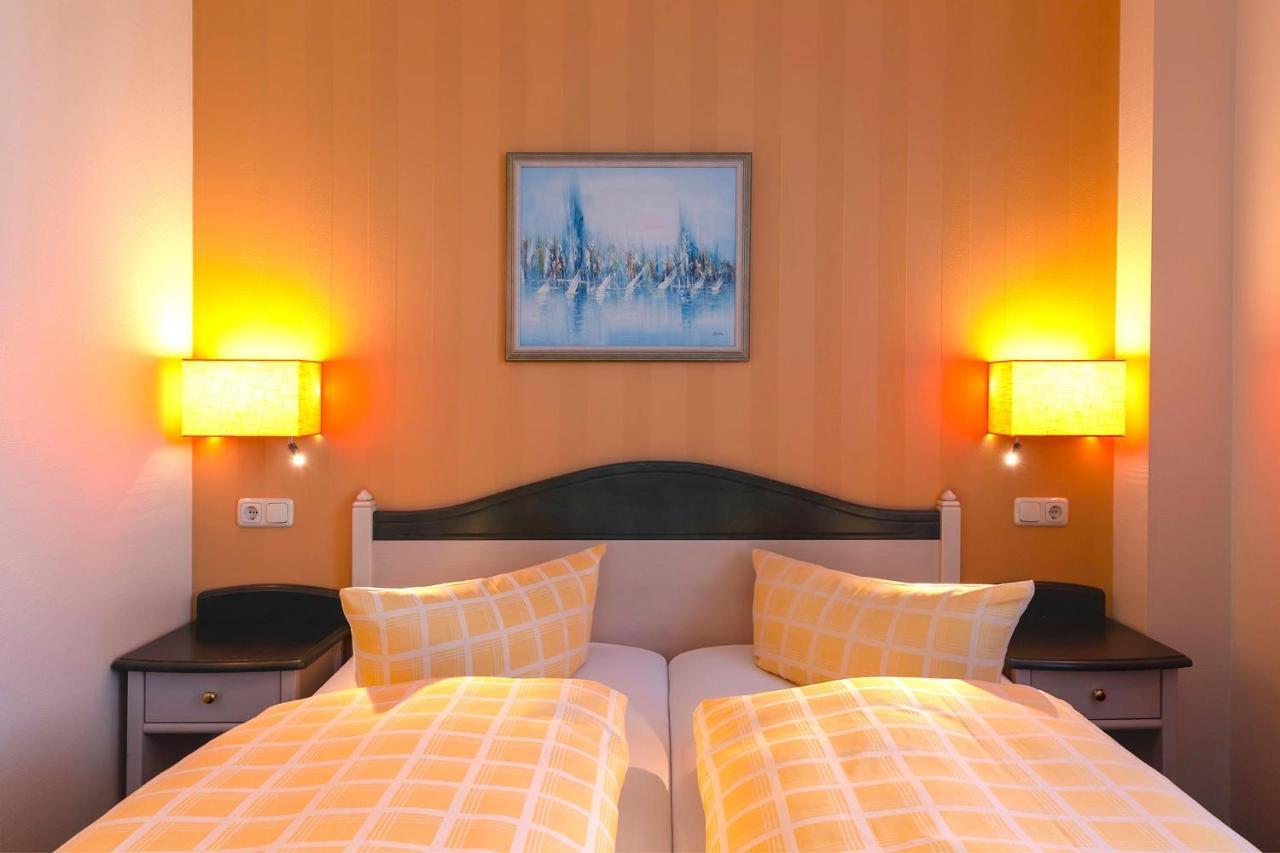 Duenenhotel Am Meer รอสต็อค ภายนอก รูปภาพ